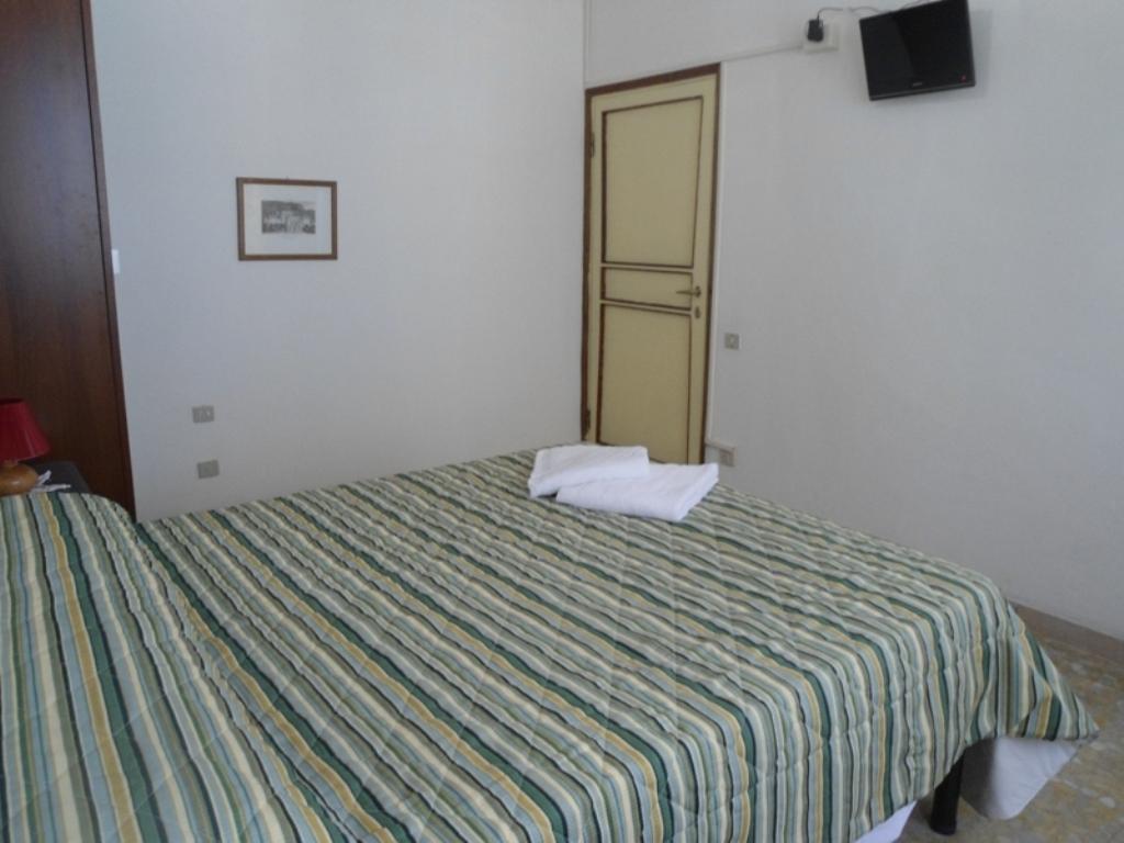 Guesthouse Sayuri Florence Exterior photo