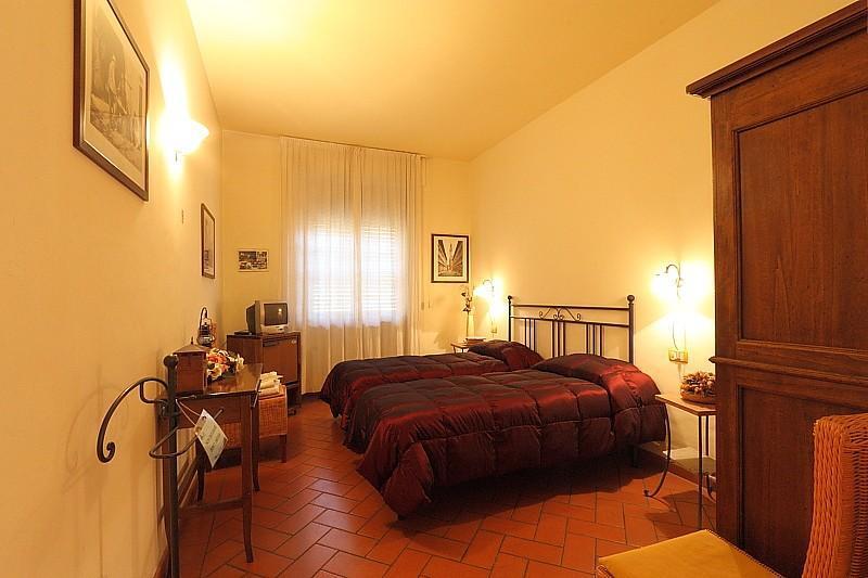 Guesthouse Sayuri Florence Exterior photo
